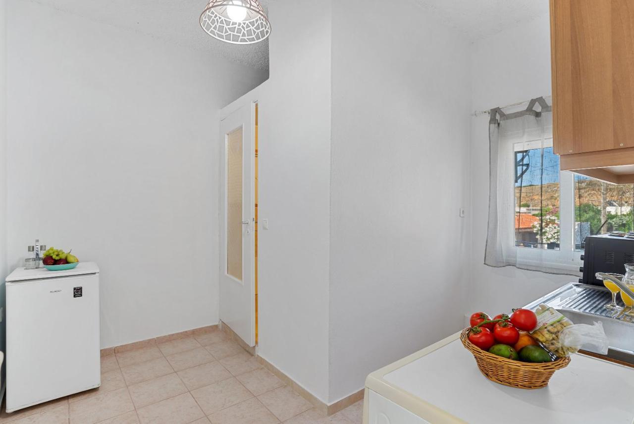 Bella-Maria At Aptera With Mountain And Sea View !! La Canea Exterior foto