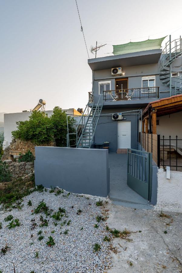 Bella-Maria At Aptera With Mountain And Sea View !! La Canea Exterior foto