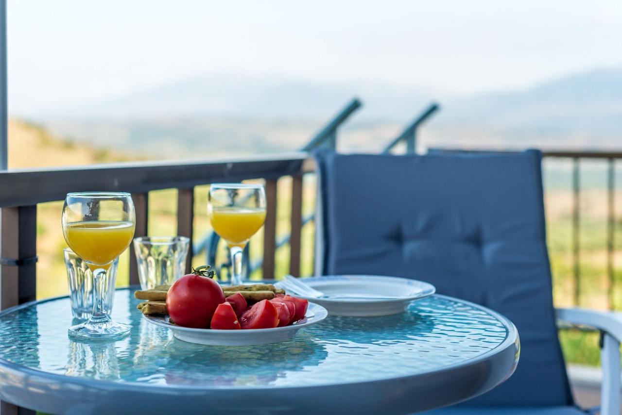 Bella-Maria At Aptera With Mountain And Sea View !! La Canea Exterior foto